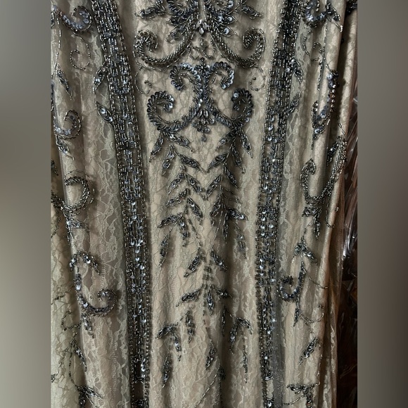 NWT Ivonne D for Mon Cheri 119D42 beaded lace trumpet gown - Picture 5 of 15